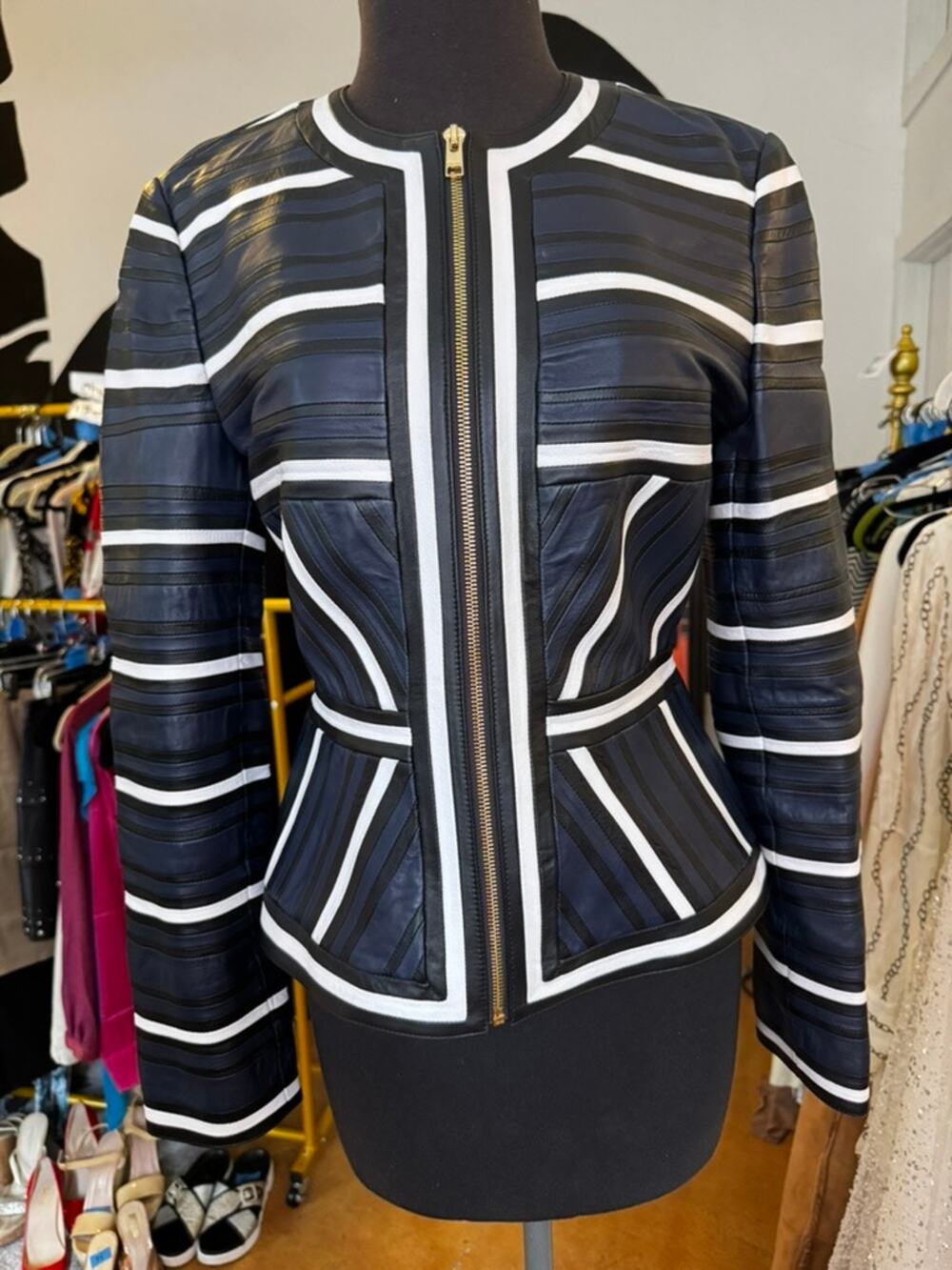 ESCADA Linsa exquisite leather jacket RARE size 6 blue white black